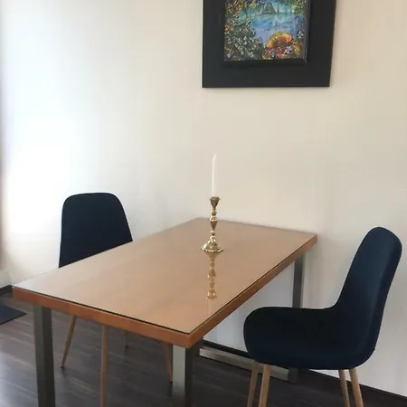 Vila Riviera *