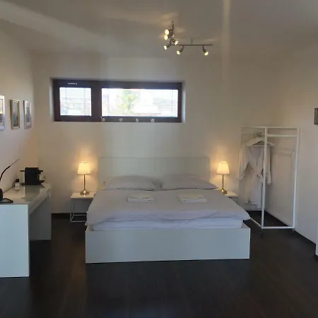 Vila Riviera Apartamento